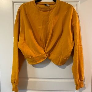 Women’s crop sweatshirt